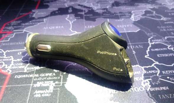 汽車應(yīng)急啟動電源