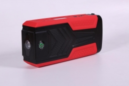 多功能汽車應急啟動電源價格多少？